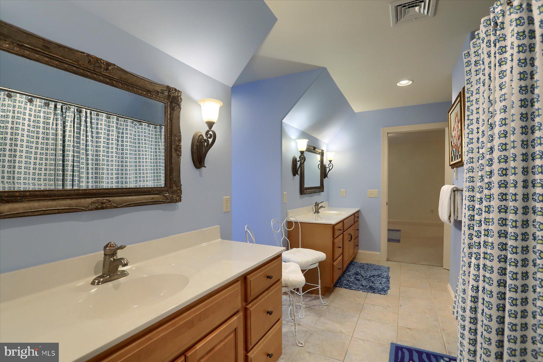 WENTWORTH ESTATES - Residential