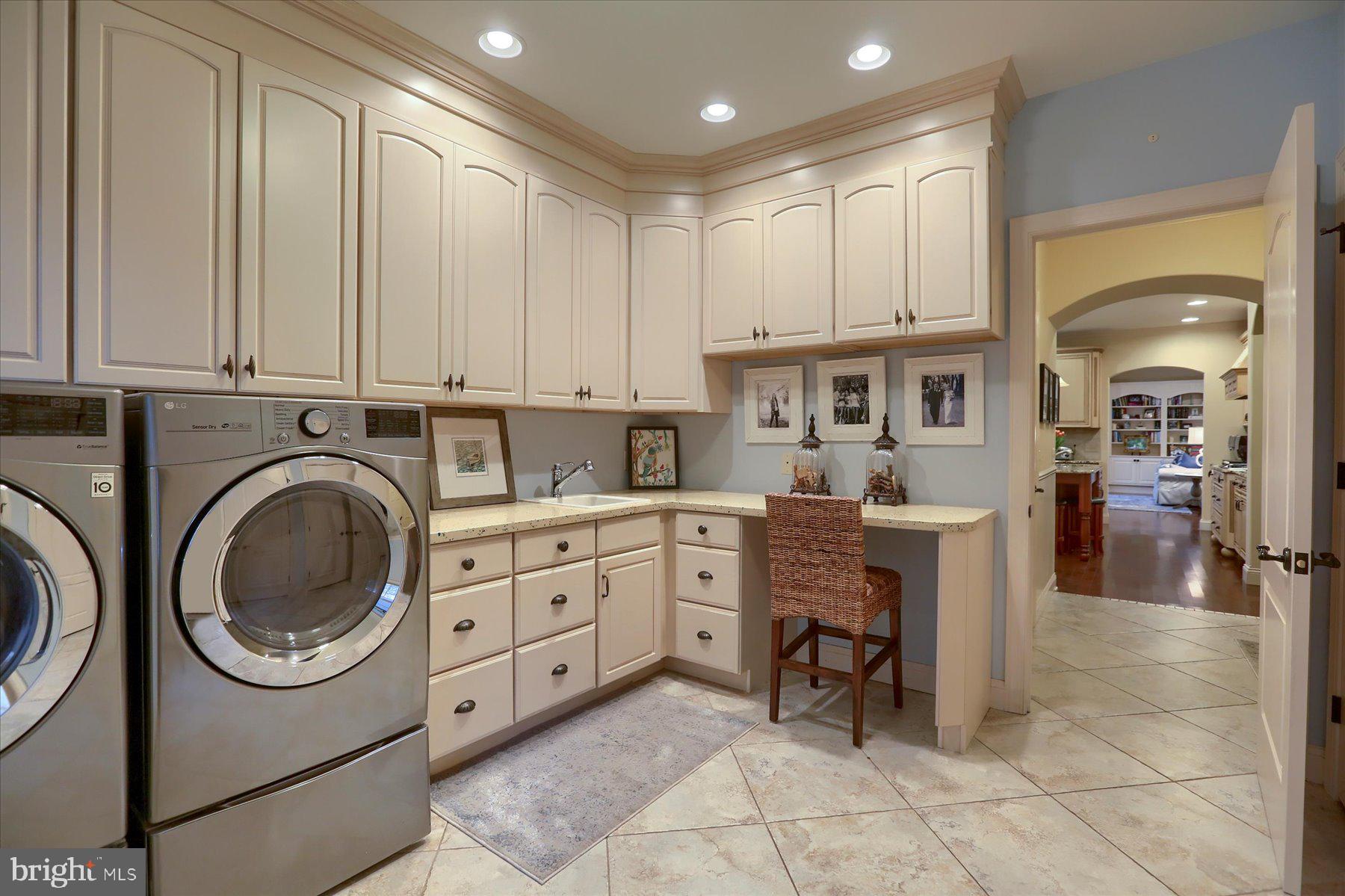 WENTWORTH ESTATES - Residential