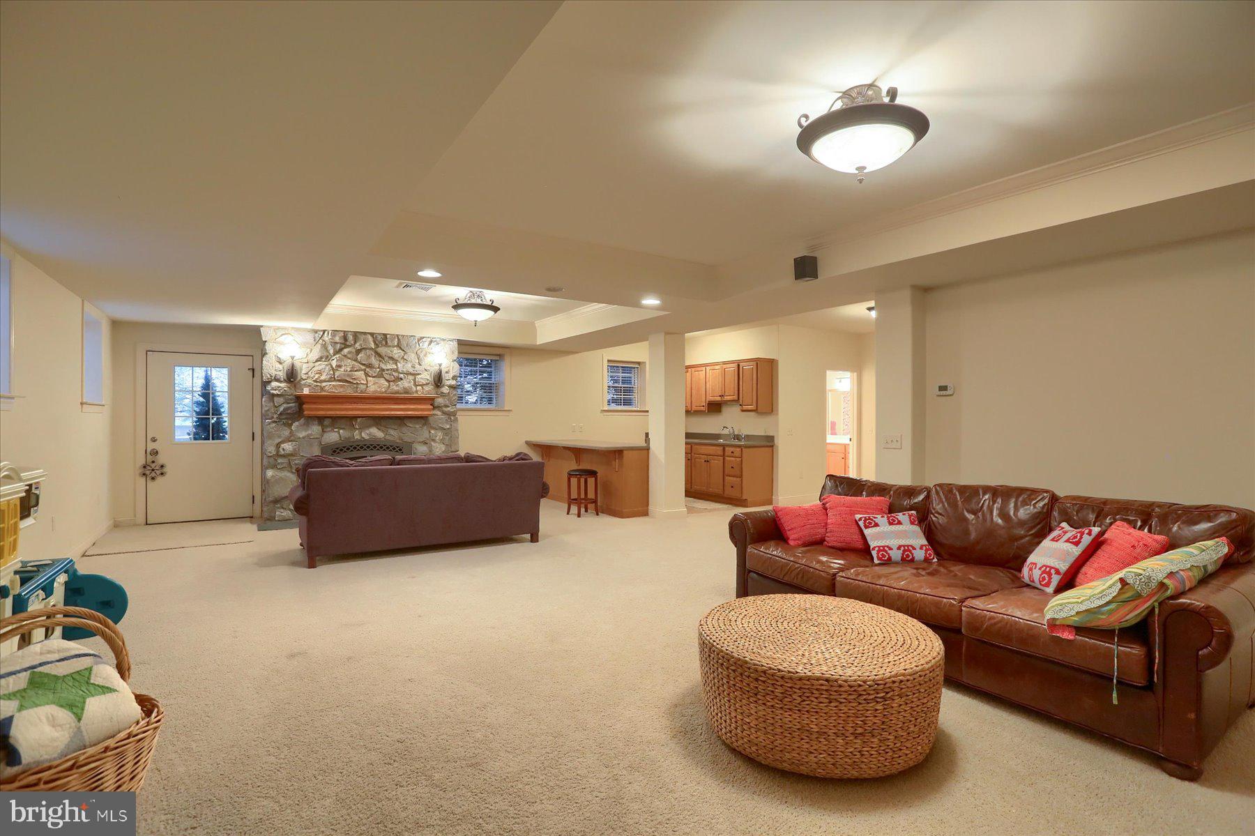 WENTWORTH ESTATES - Residential