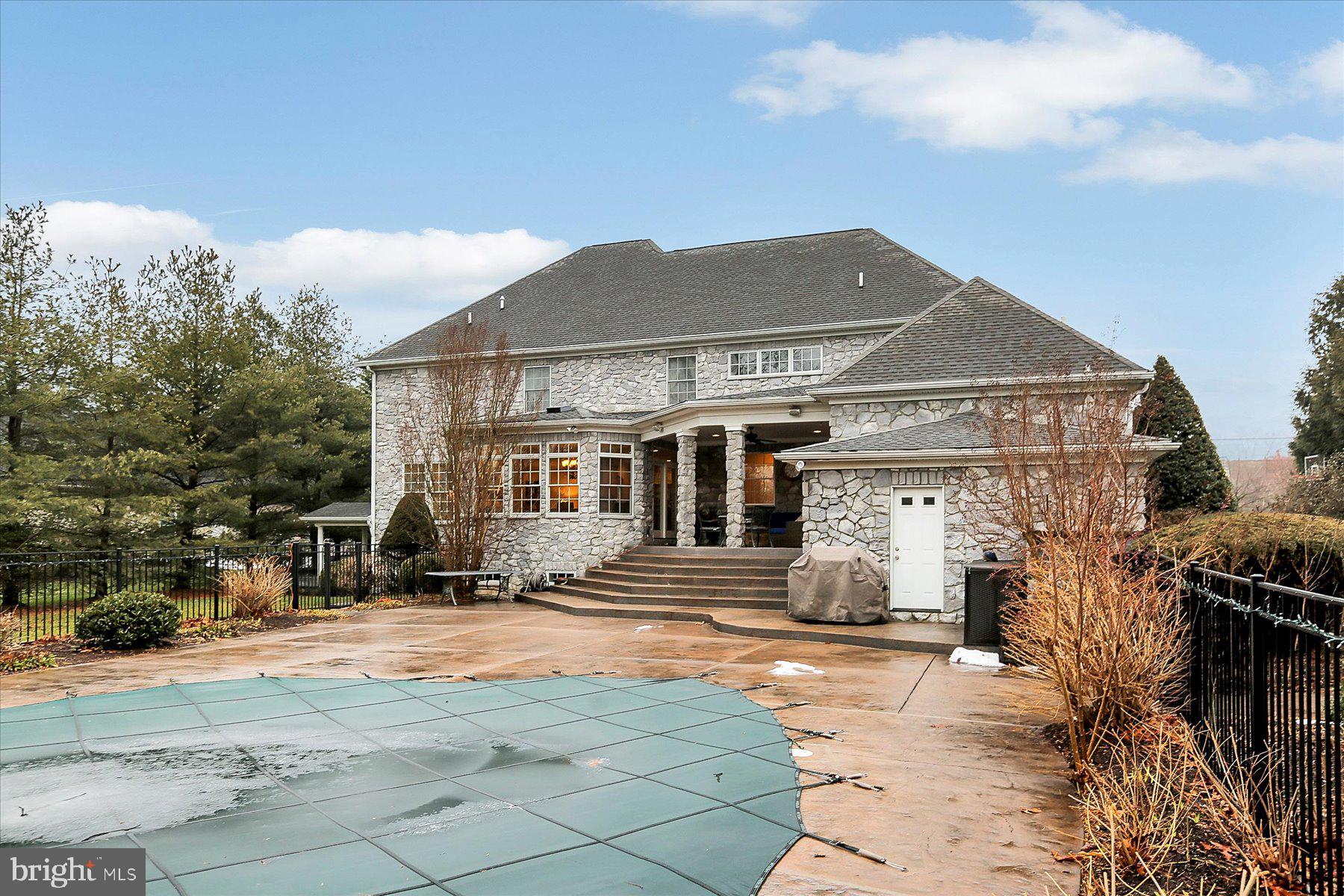 WENTWORTH ESTATES - Residential