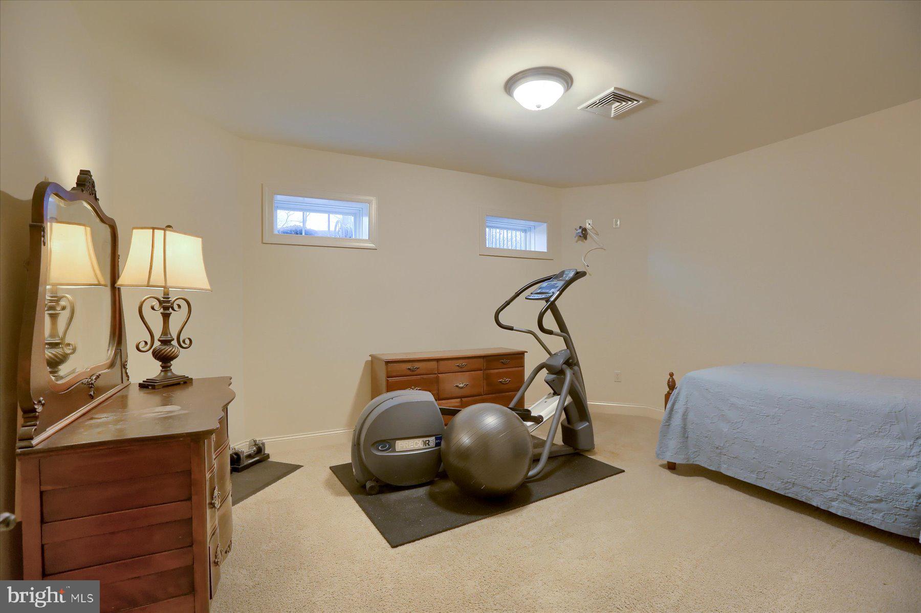 WENTWORTH ESTATES - Residential