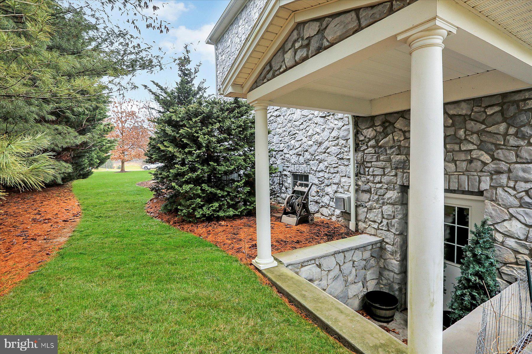 WENTWORTH ESTATES - Residential