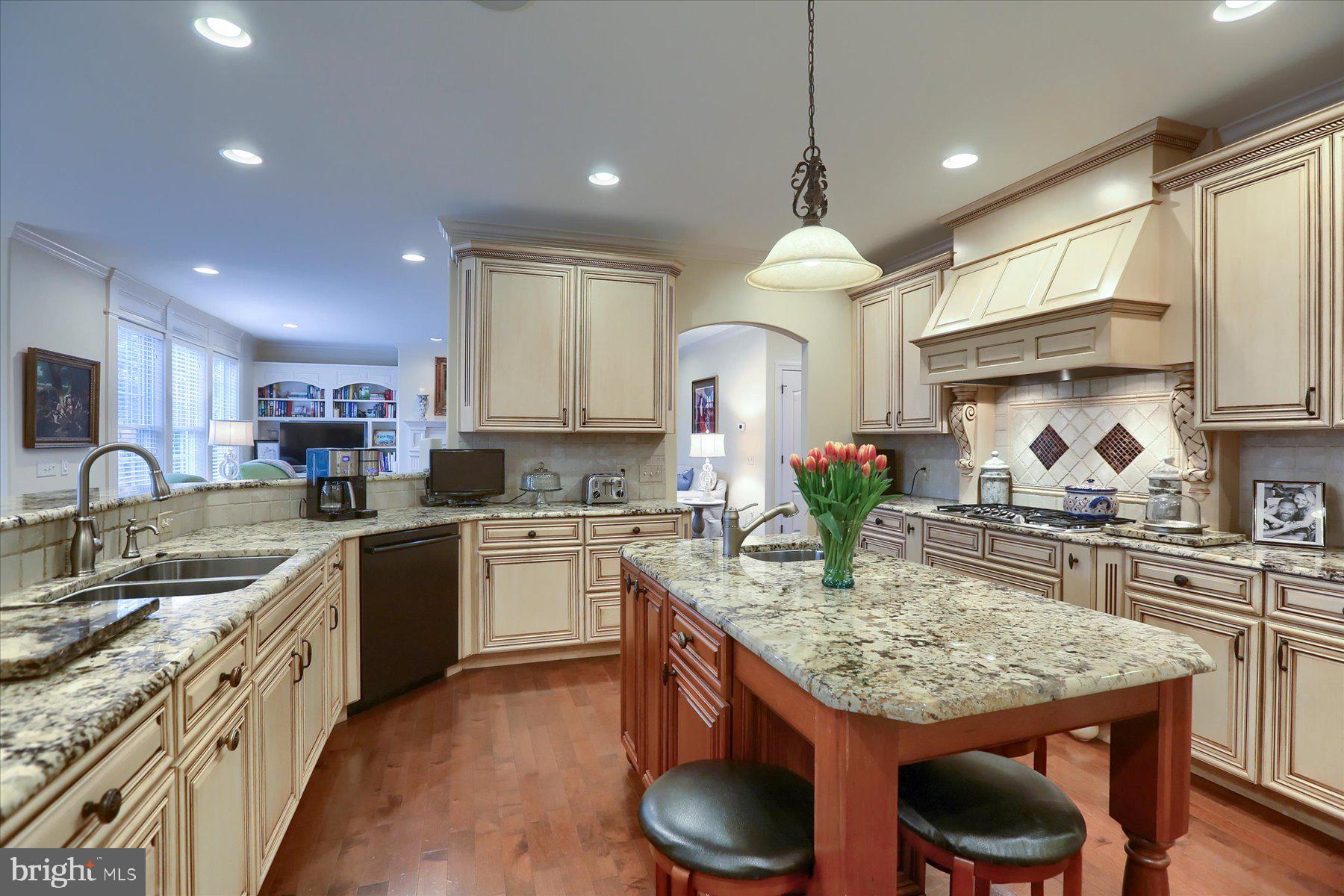 WENTWORTH ESTATES - Residential