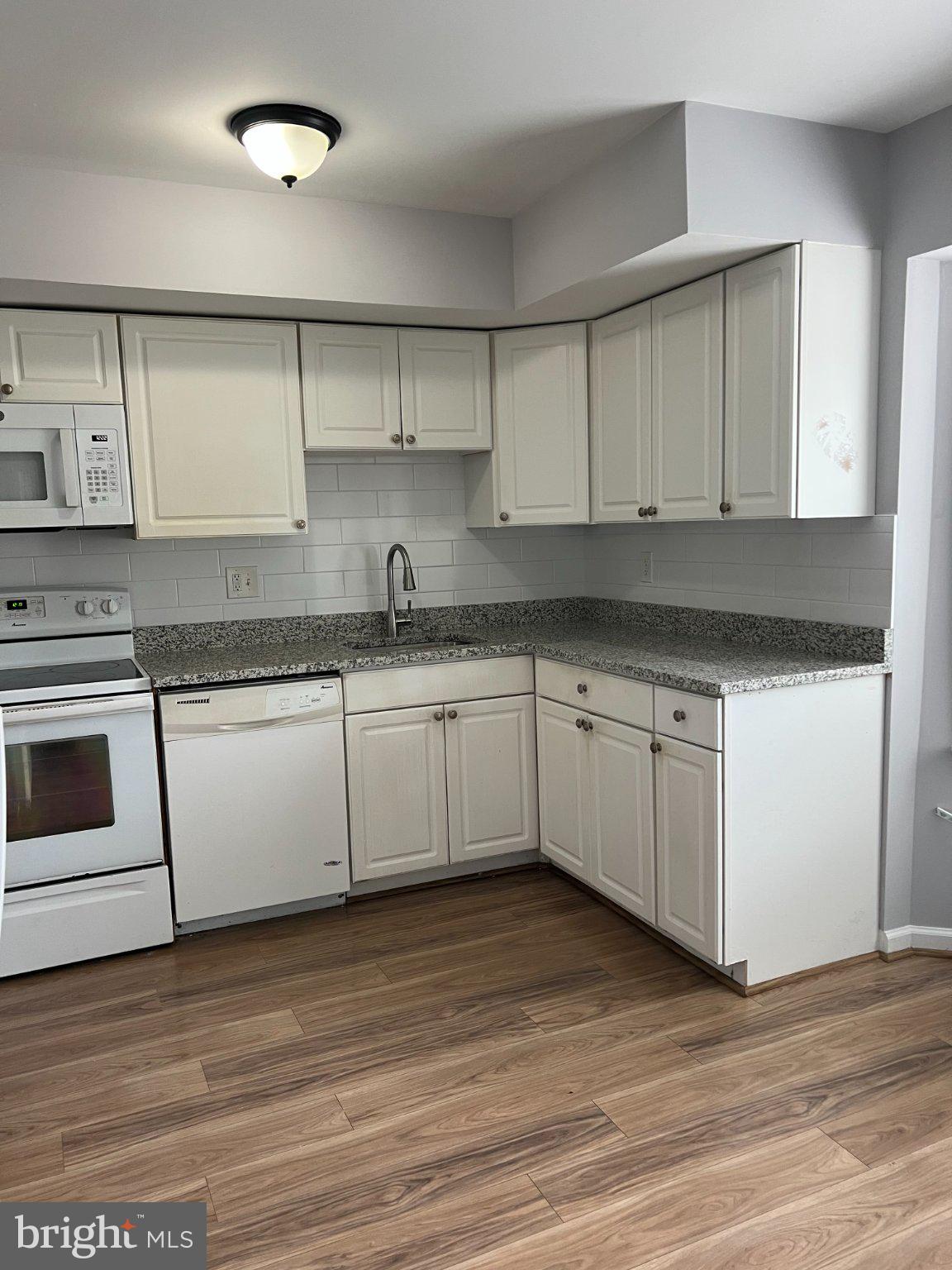 3422 TENDRIL COURT