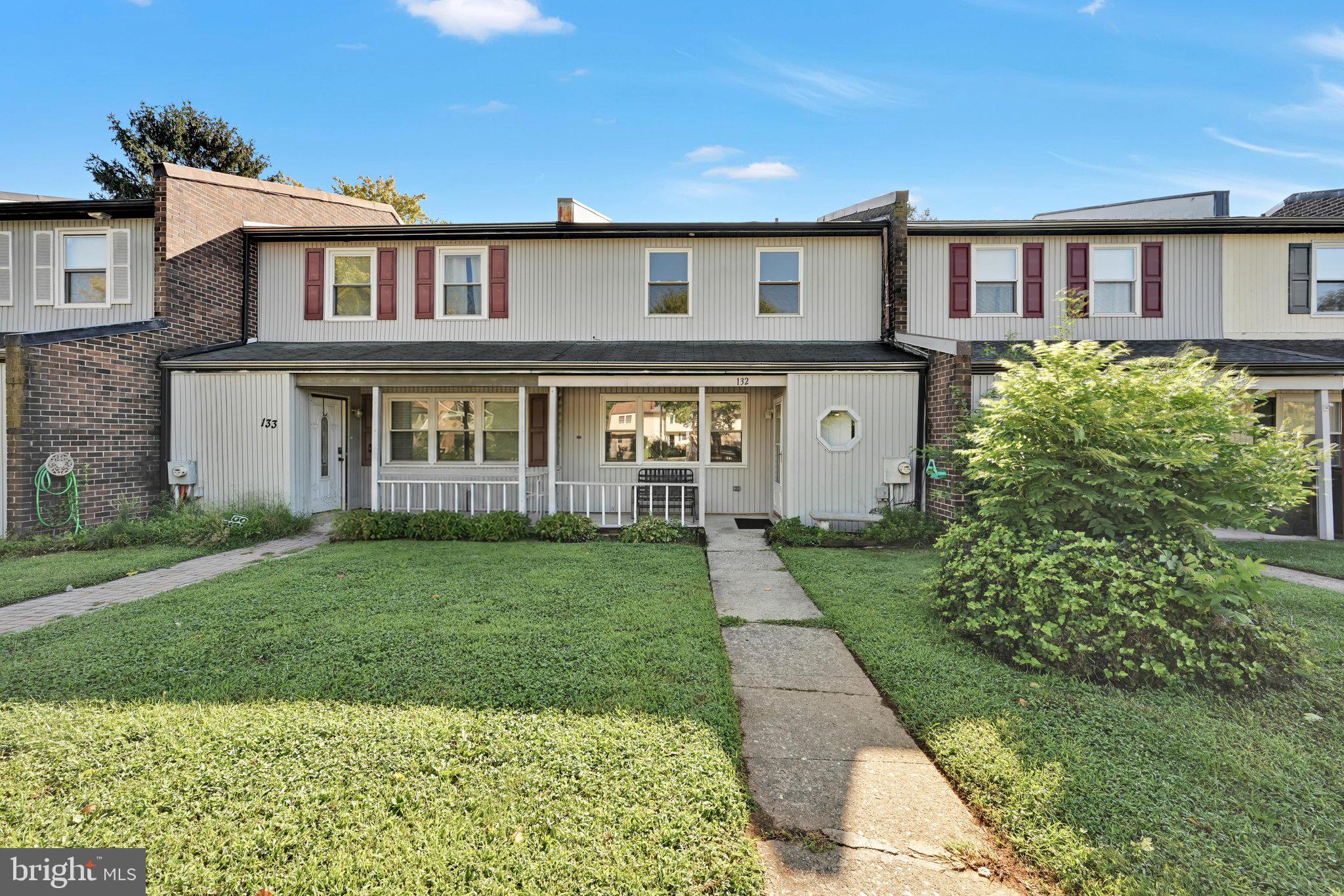 132 ASCOT COURT 64