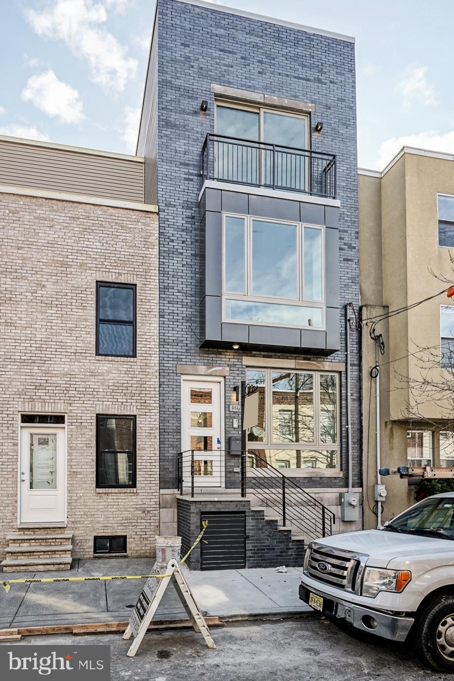 POINT BREEZE - Residential