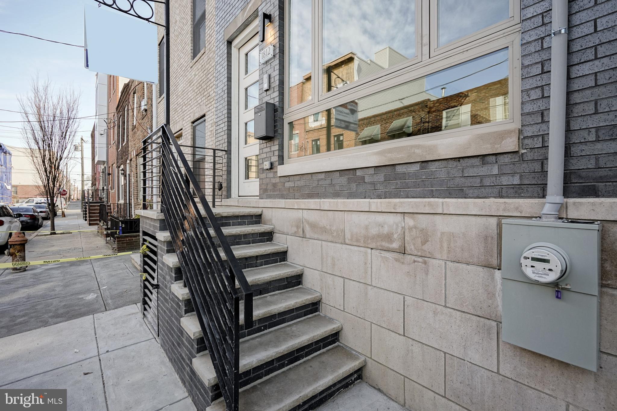 POINT BREEZE - Residential