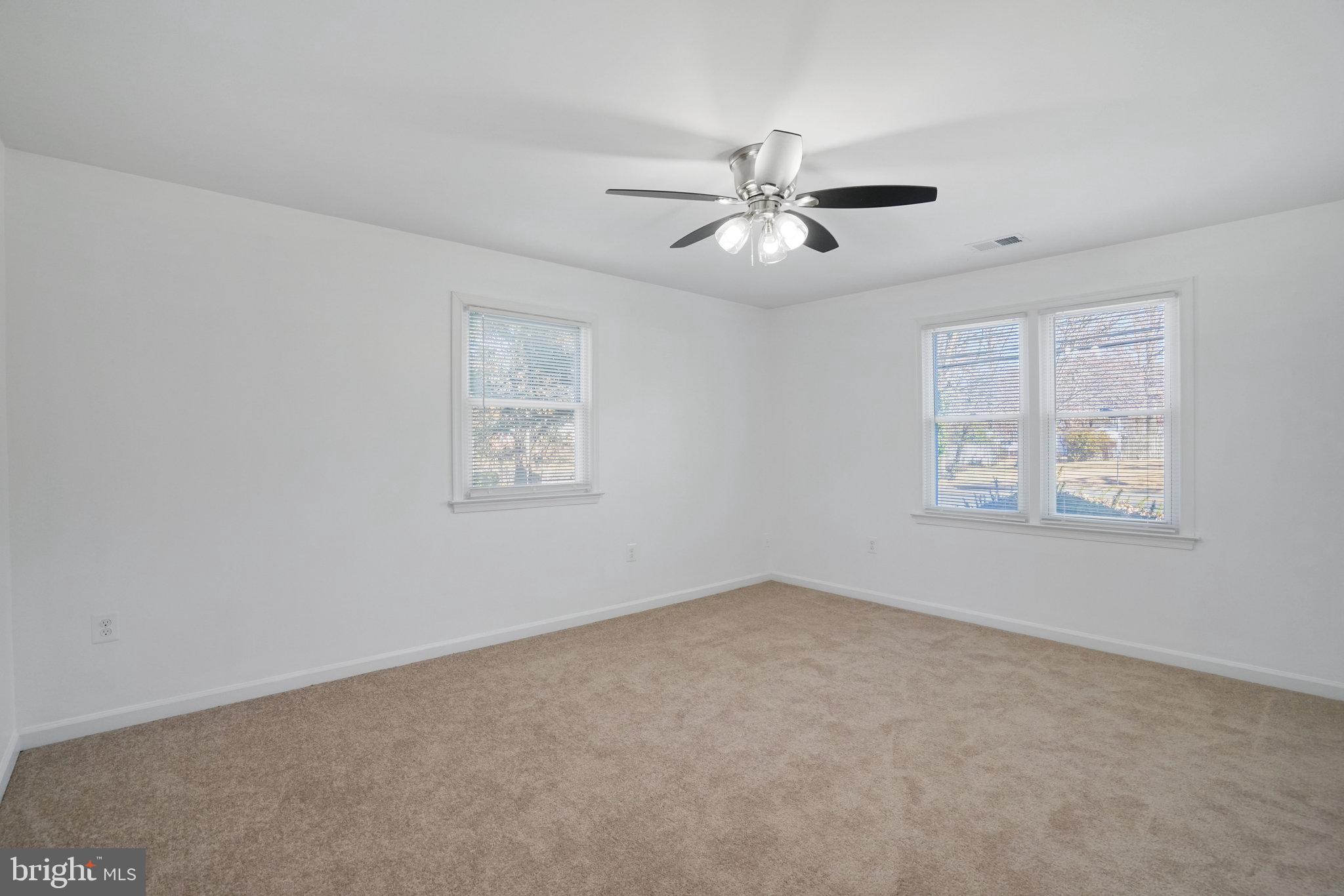 BARNABY MANOR OAKS - Residential