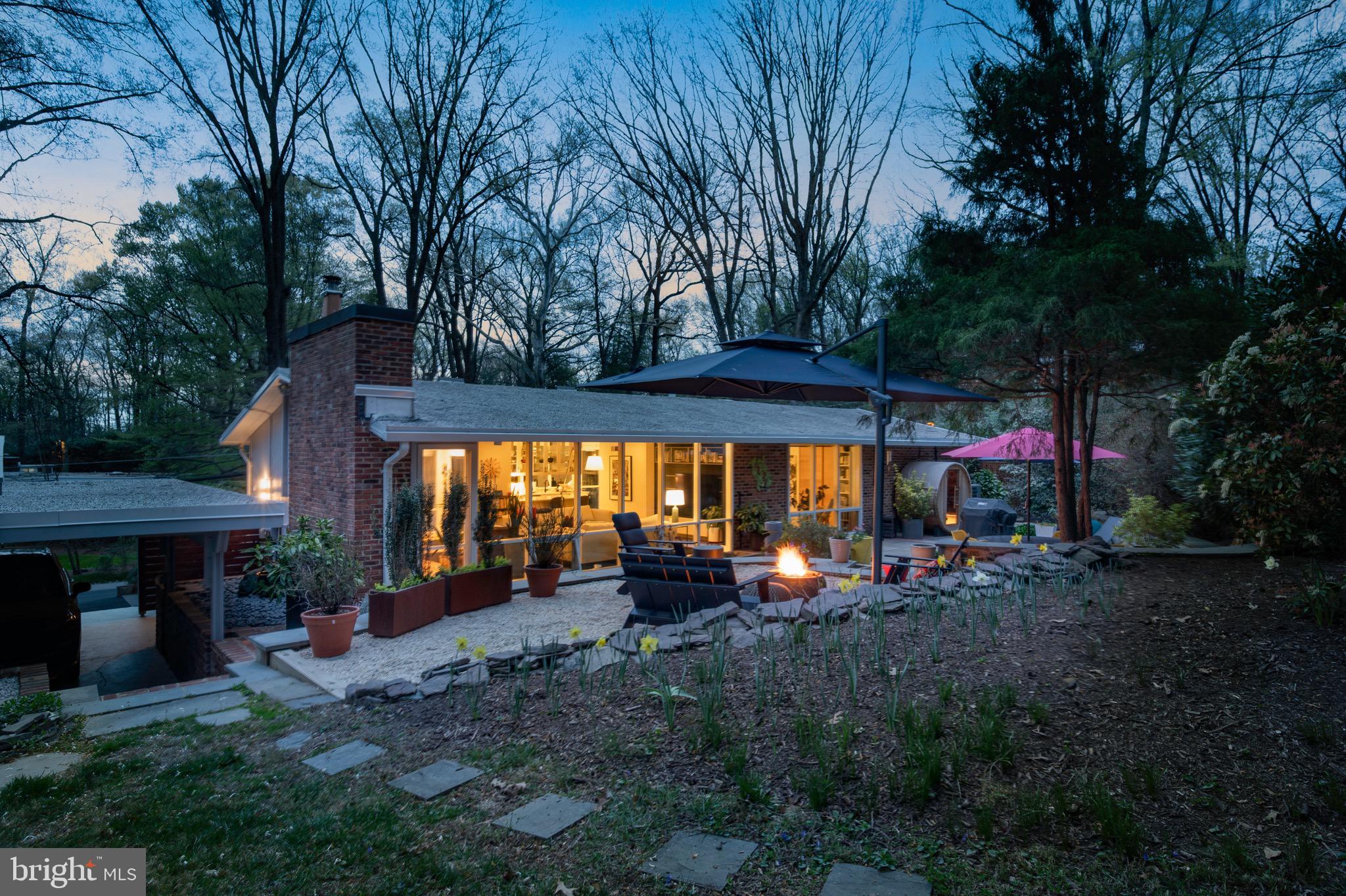 HOLLIN HILLS - Residential