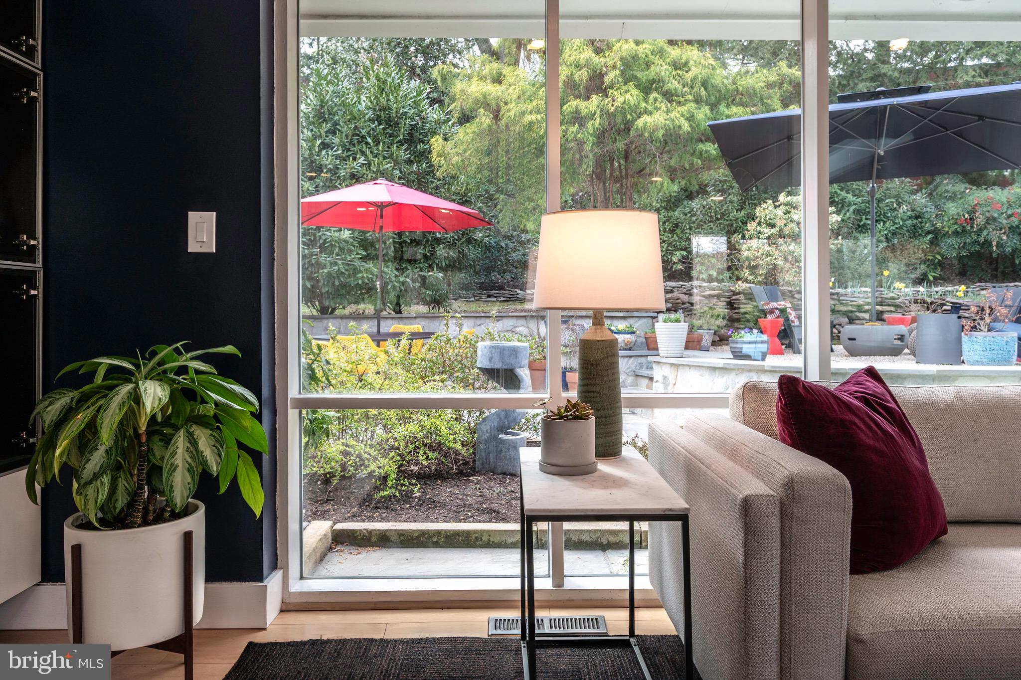 HOLLIN HILLS - Residential