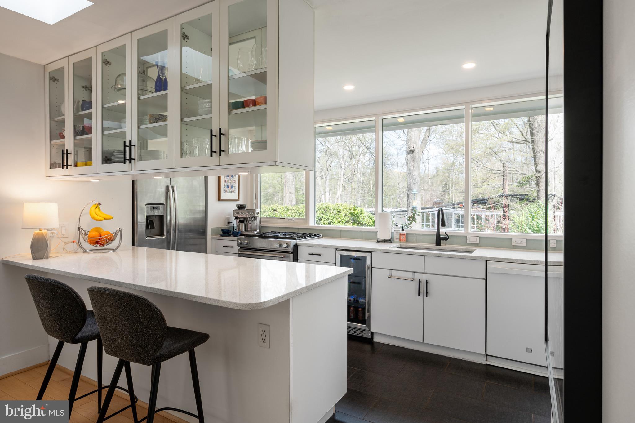 HOLLIN HILLS - Residential