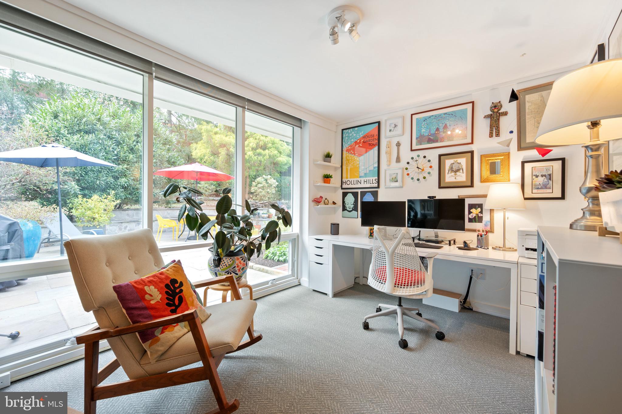 HOLLIN HILLS - Residential