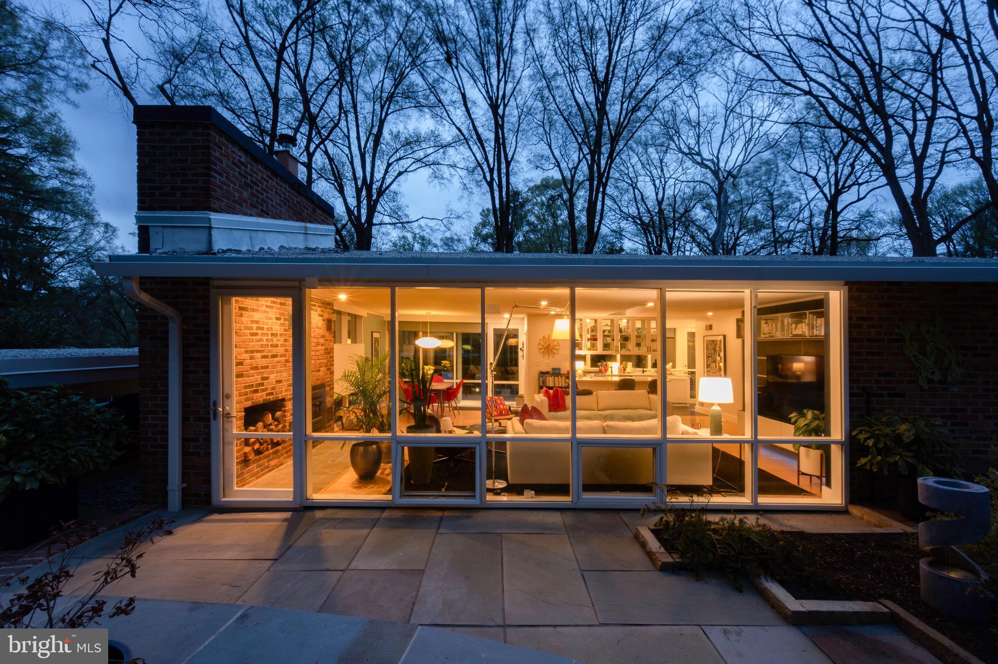 HOLLIN HILLS - Residential