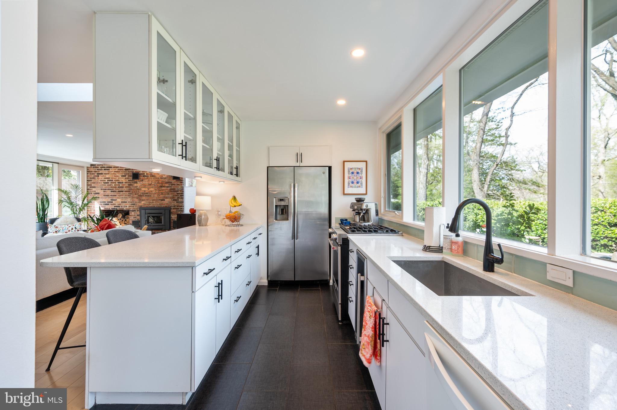 HOLLIN HILLS - Residential