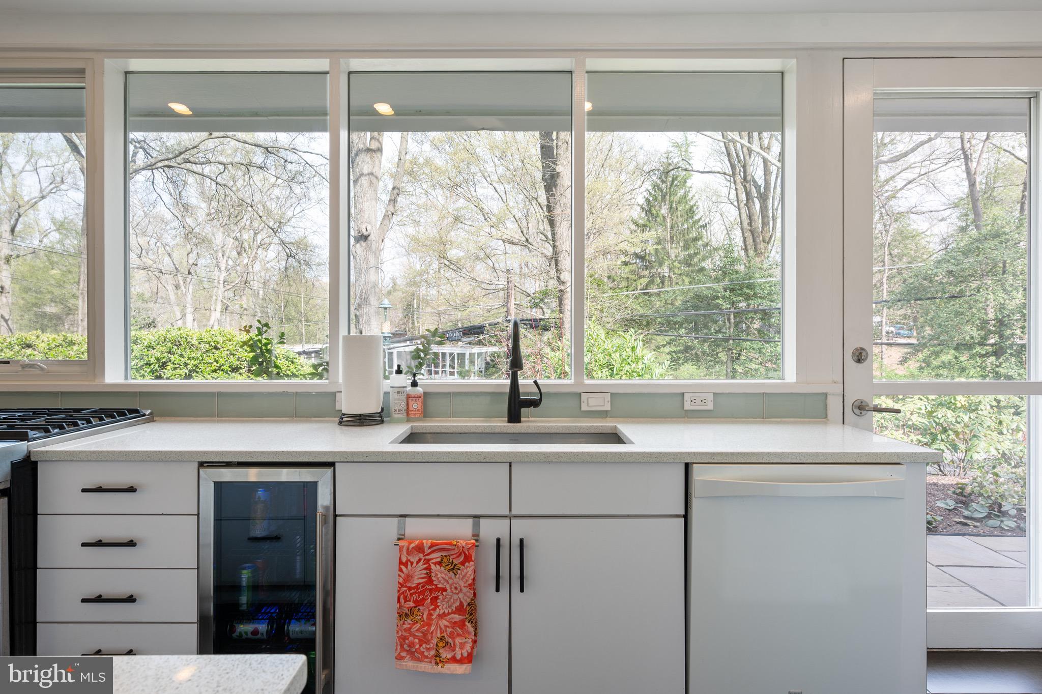 HOLLIN HILLS - Residential