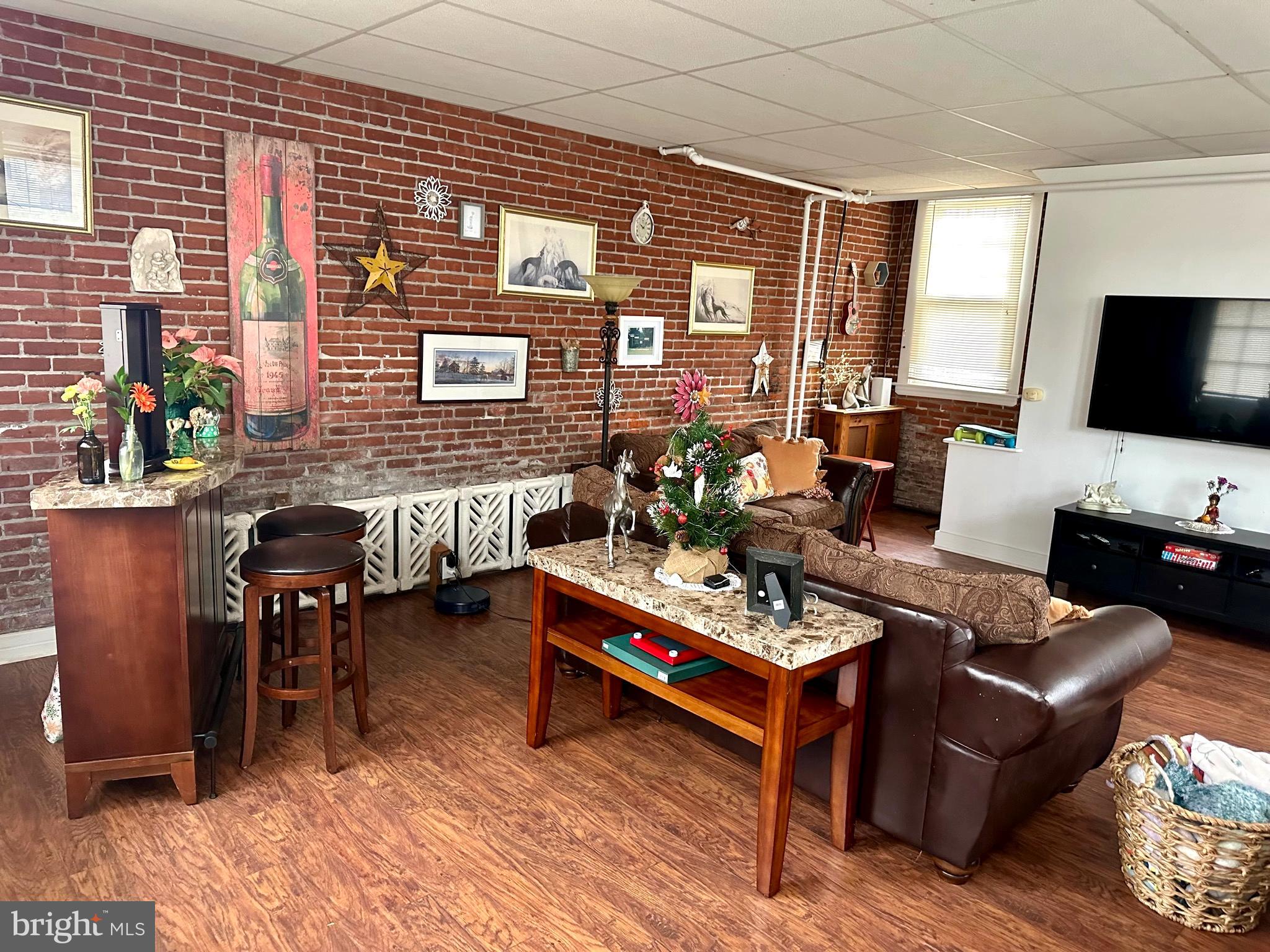 MEDIA - Residential Lease