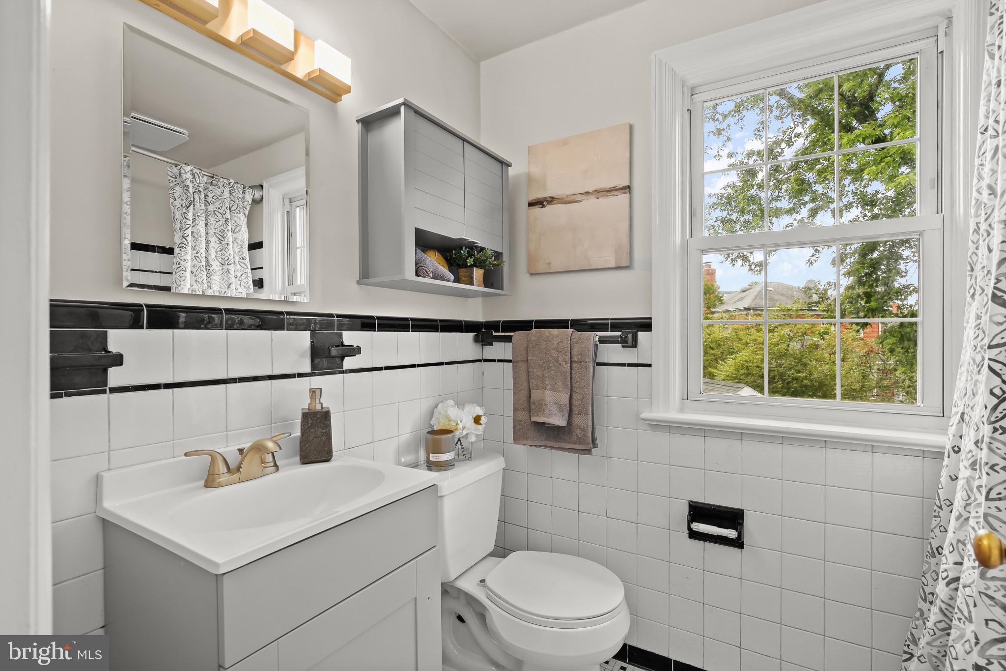 CALVERT HILLS - Residential