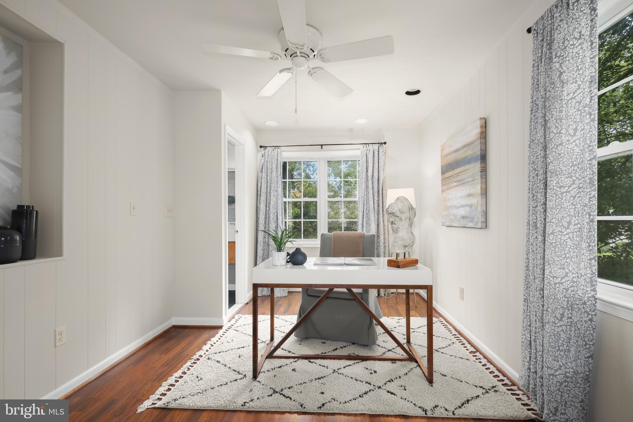 CALVERT HILLS - Residential