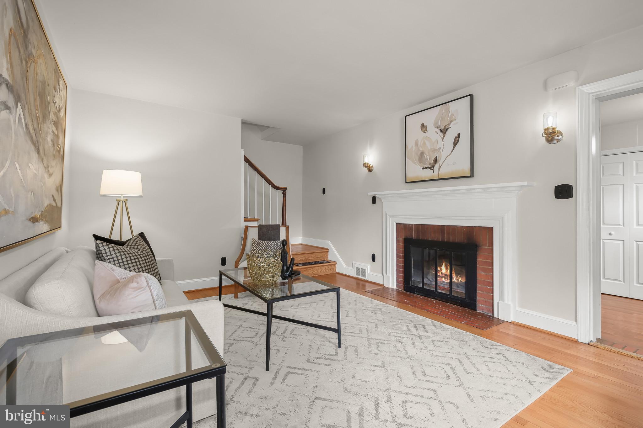 CALVERT HILLS - Residential