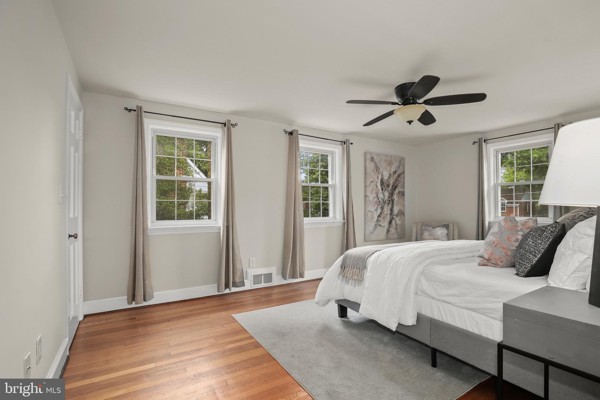 CALVERT HILLS - Residential