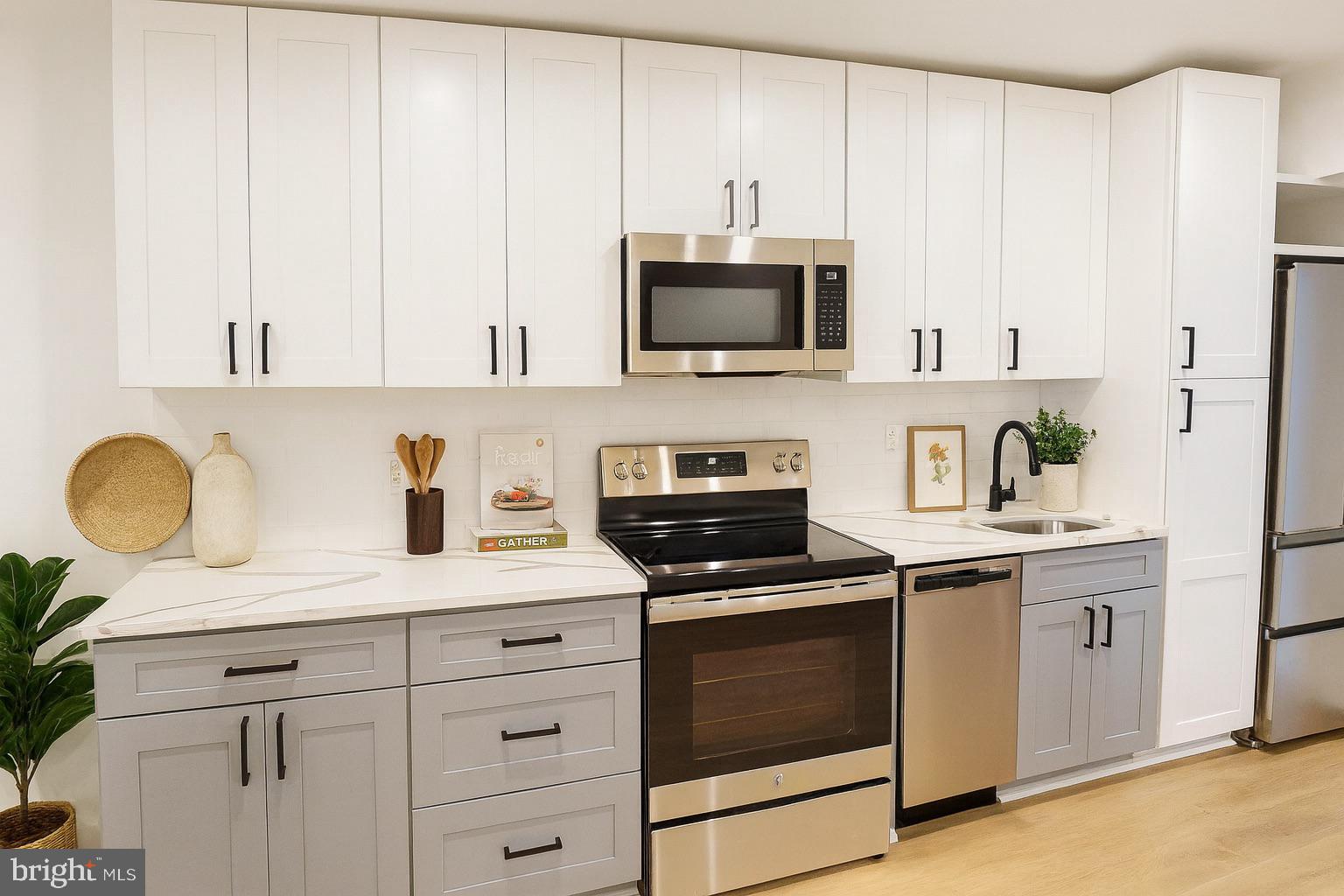 1230 PENN STREET NE 1