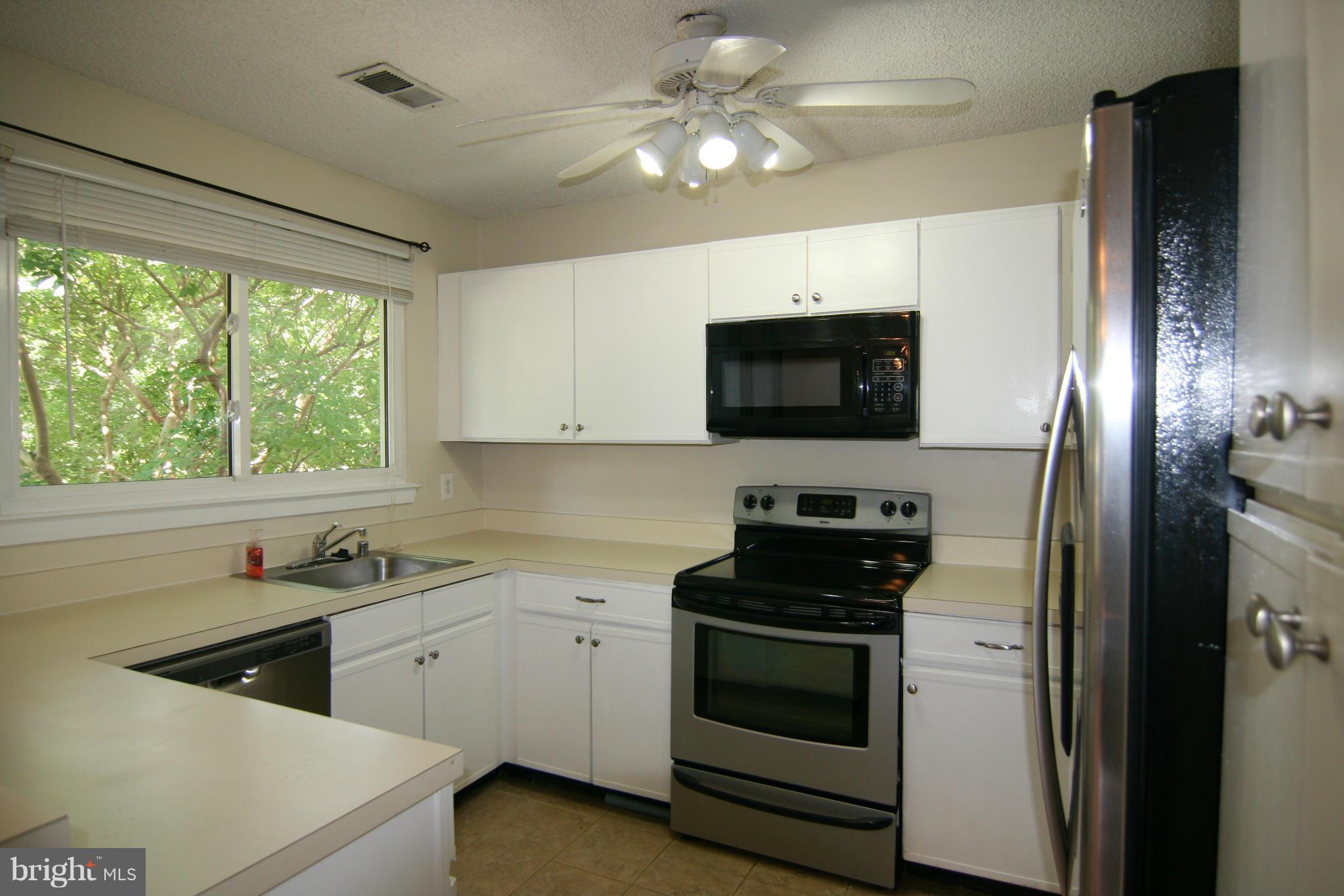 SUMMERRIDGE - Residential Lease