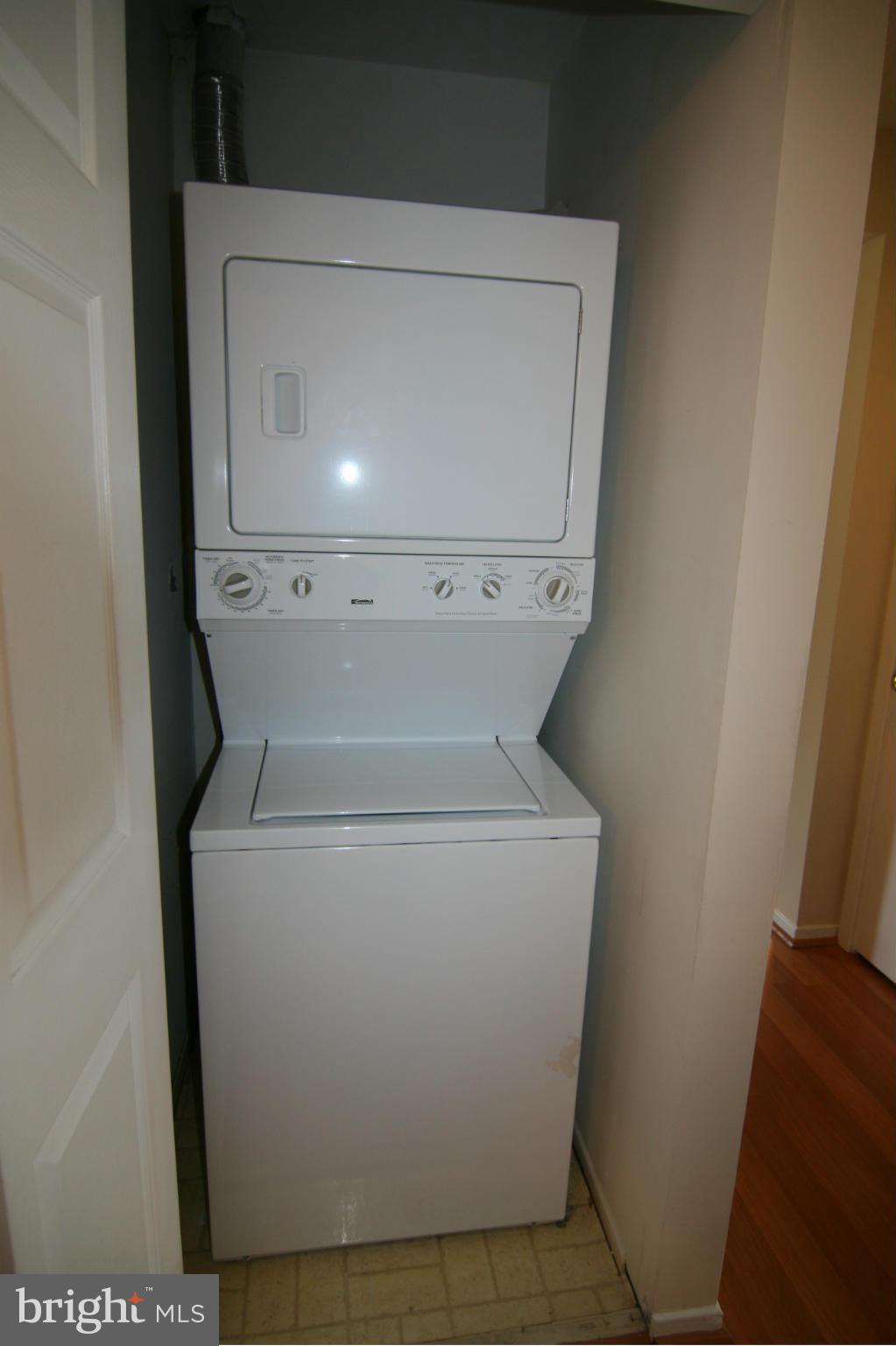 SUMMERRIDGE - Residential Lease