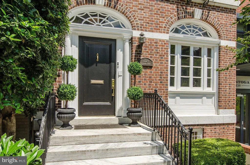 2229 California Street NW, Washington, DC 20008