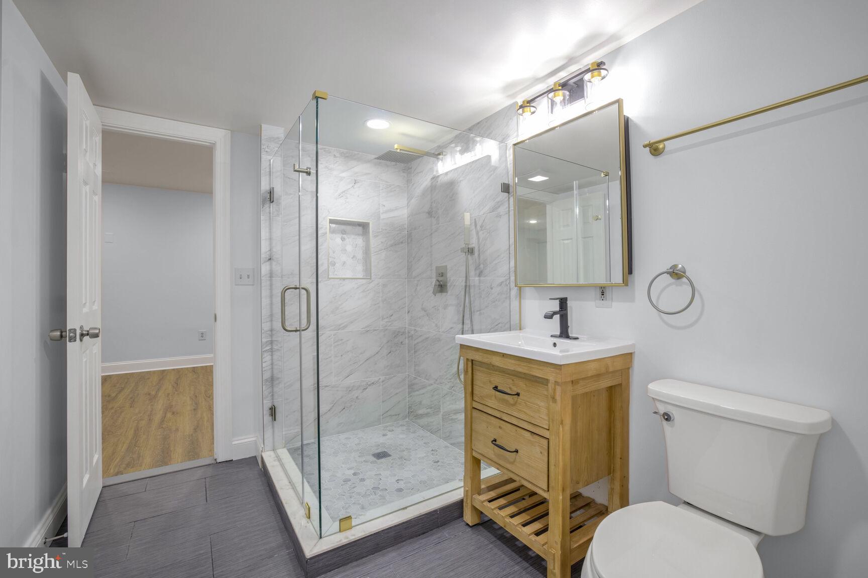 PINEY SPRING - Residential Lease