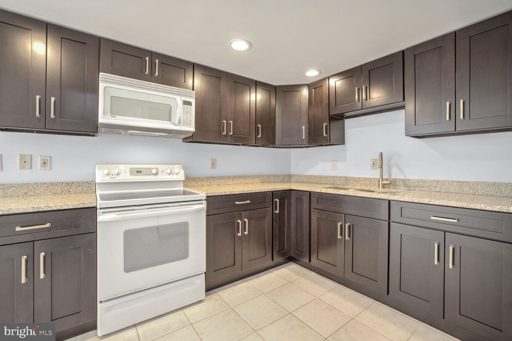 PINEY SPRING - Residential Lease