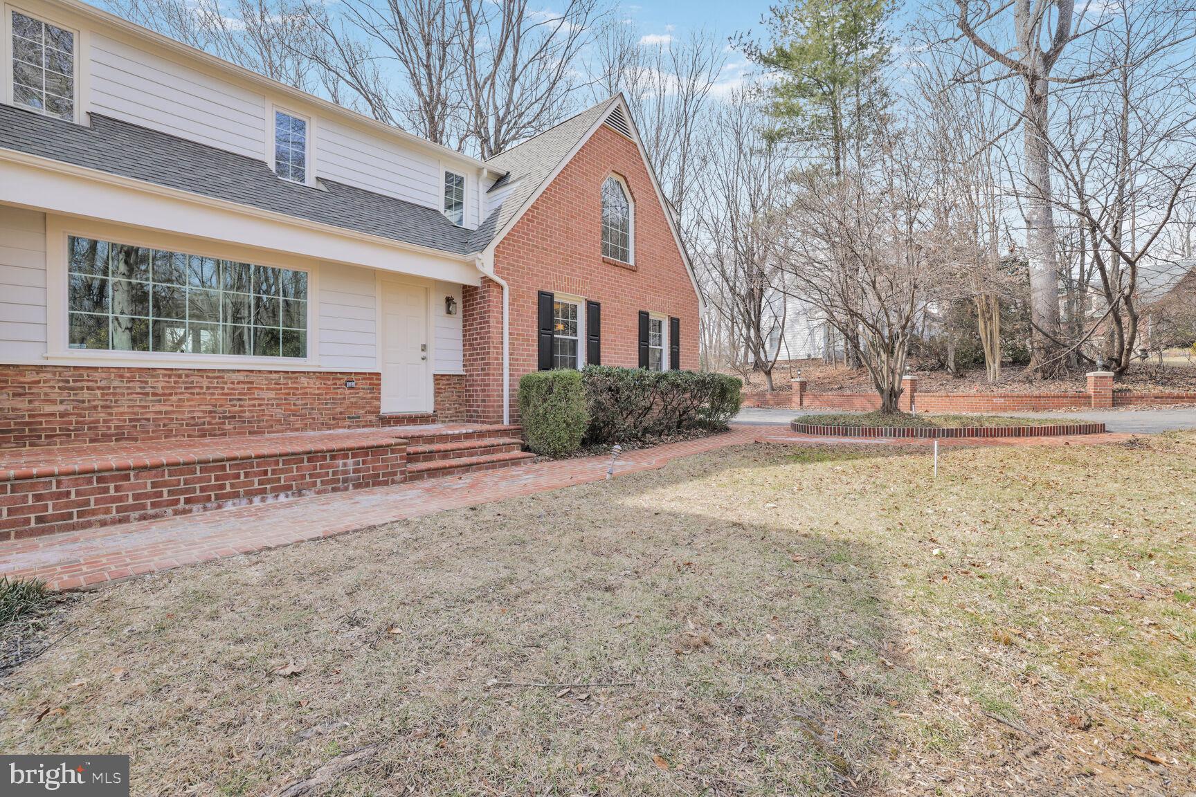 PINEY SPRING - Residential Lease