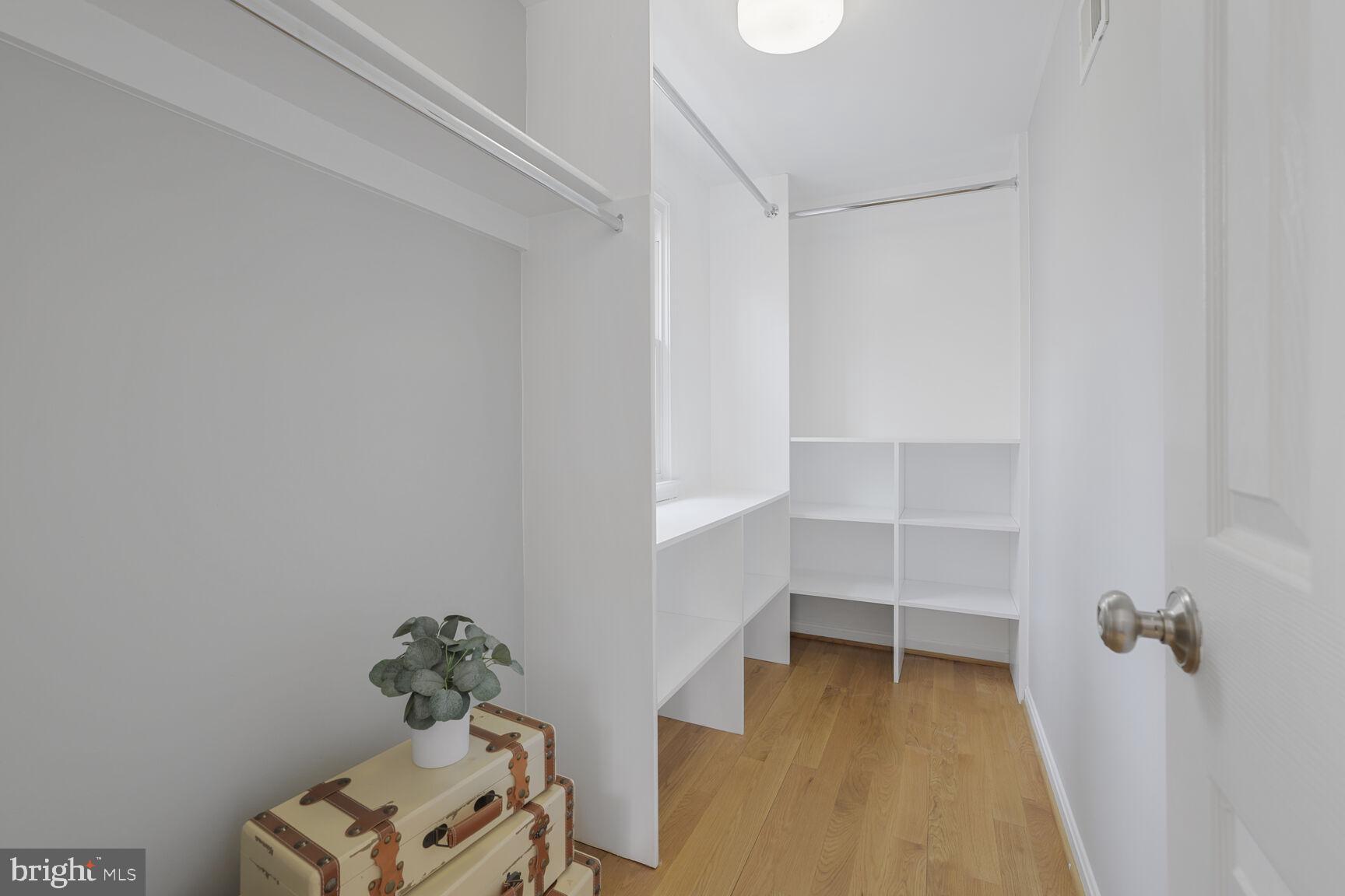 PINEY SPRING - Residential Lease