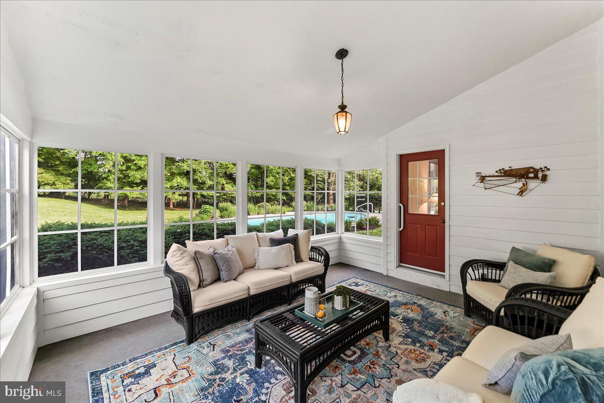 WYLLPEN FARM - Residential