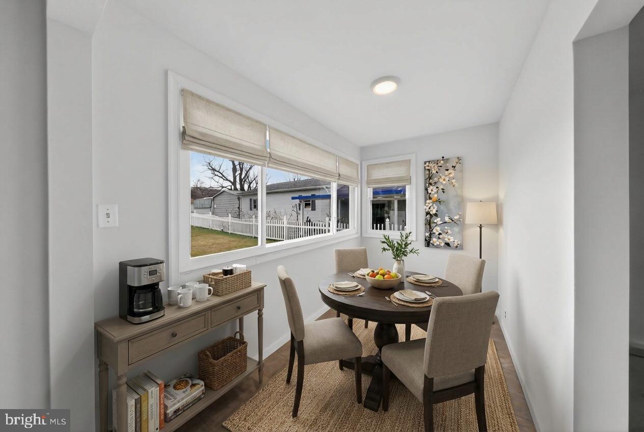 KENT ACRES - Residential