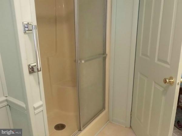 EASTON - Residential