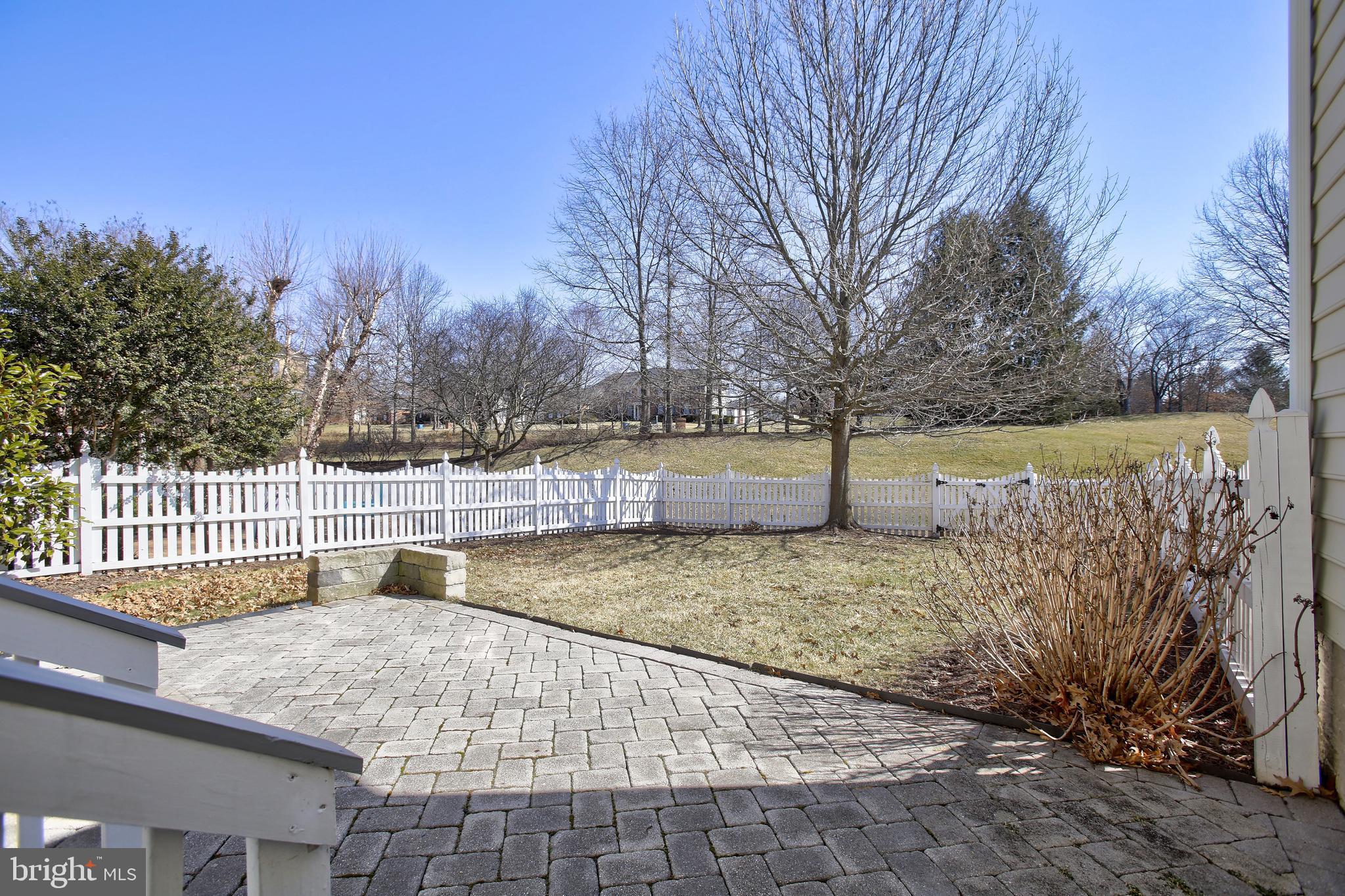 BELMONT LAND BAY - Residential Lease