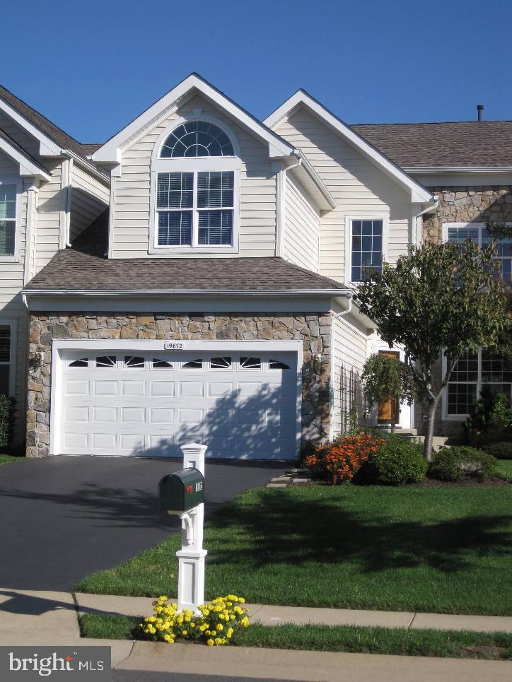 BELMONT LAND BAY - Residential Lease