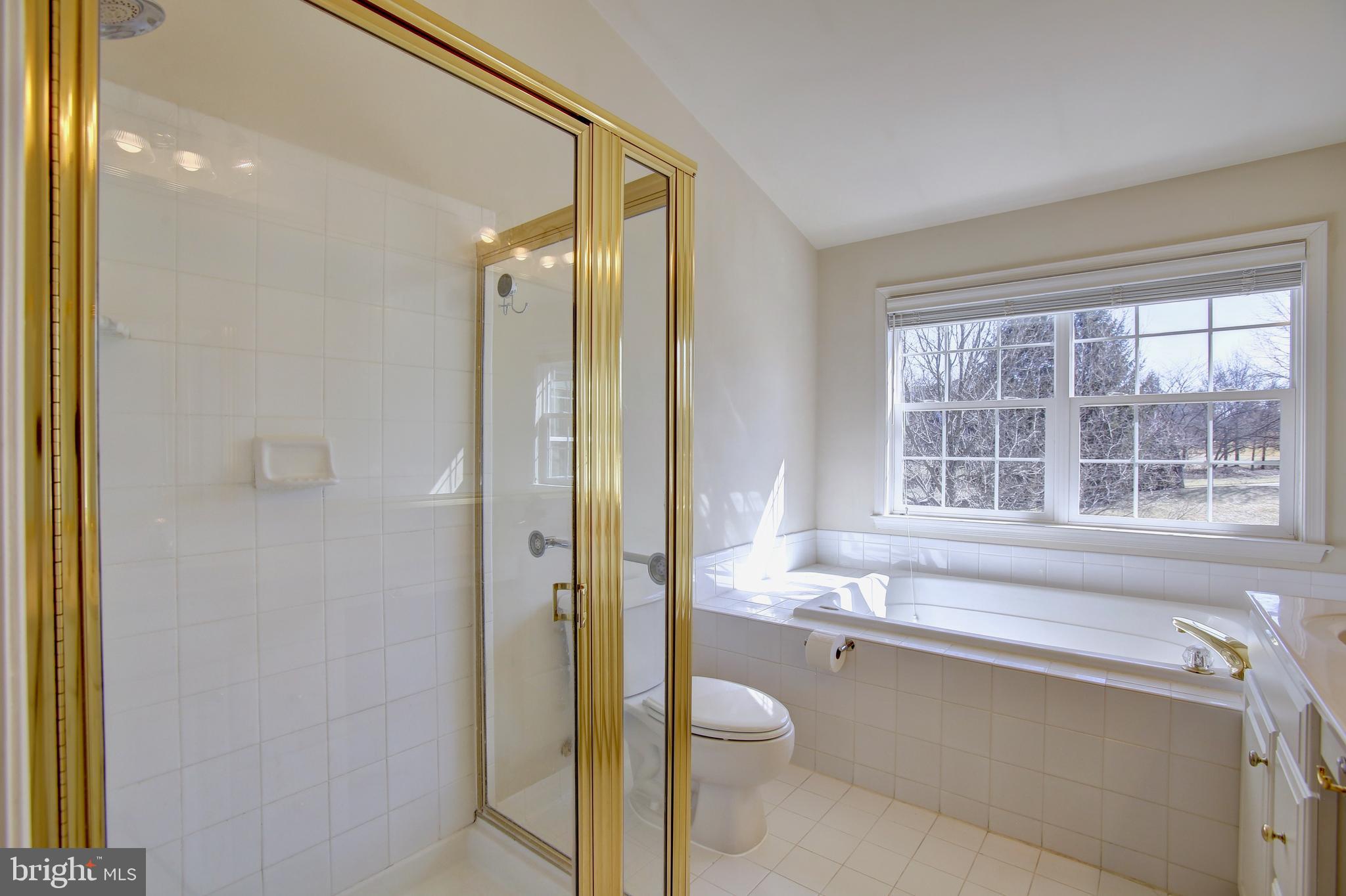 BELMONT LAND BAY - Residential Lease