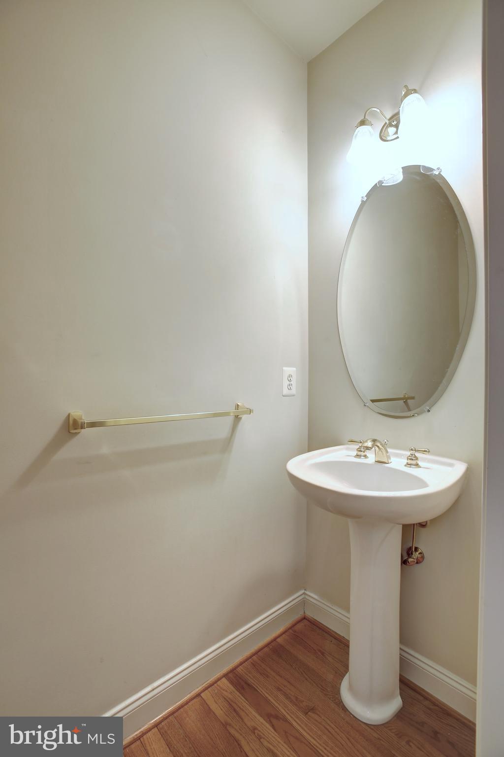 BELMONT LAND BAY - Residential Lease