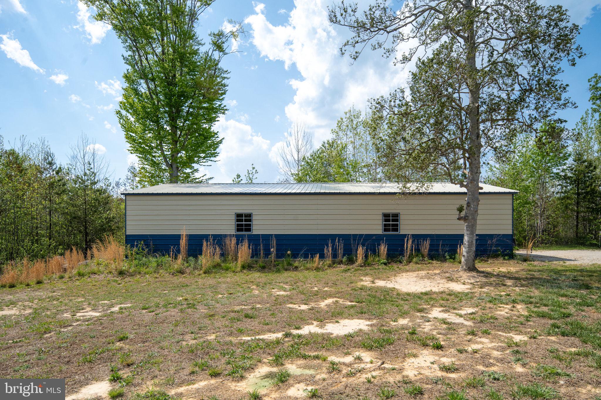 EQUESTRIAN LANDING - Residential