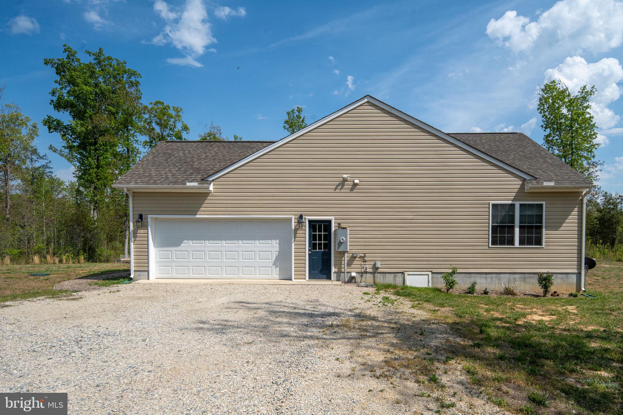 EQUESTRIAN LANDING - Residential