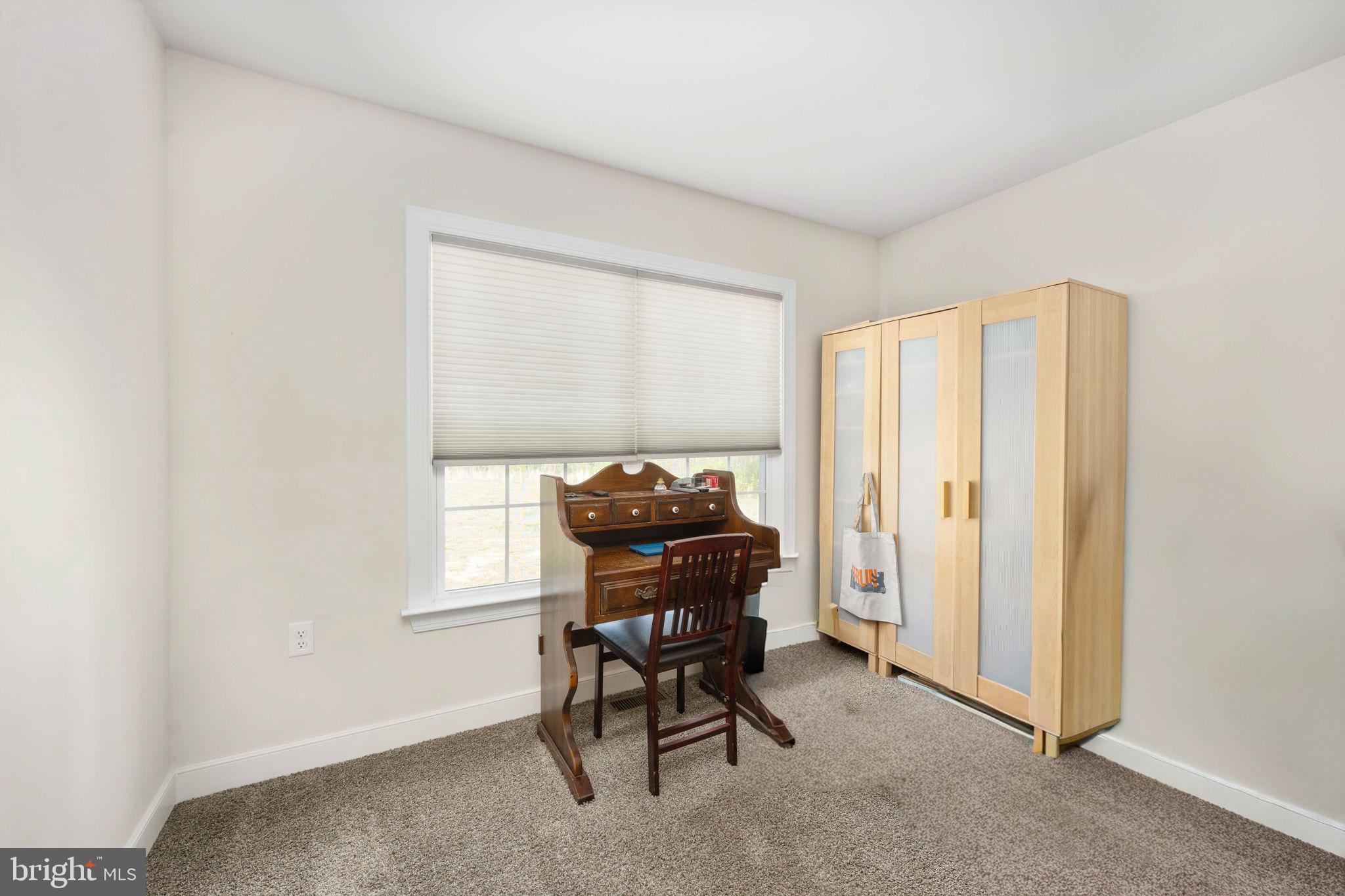 EQUESTRIAN LANDING - Residential