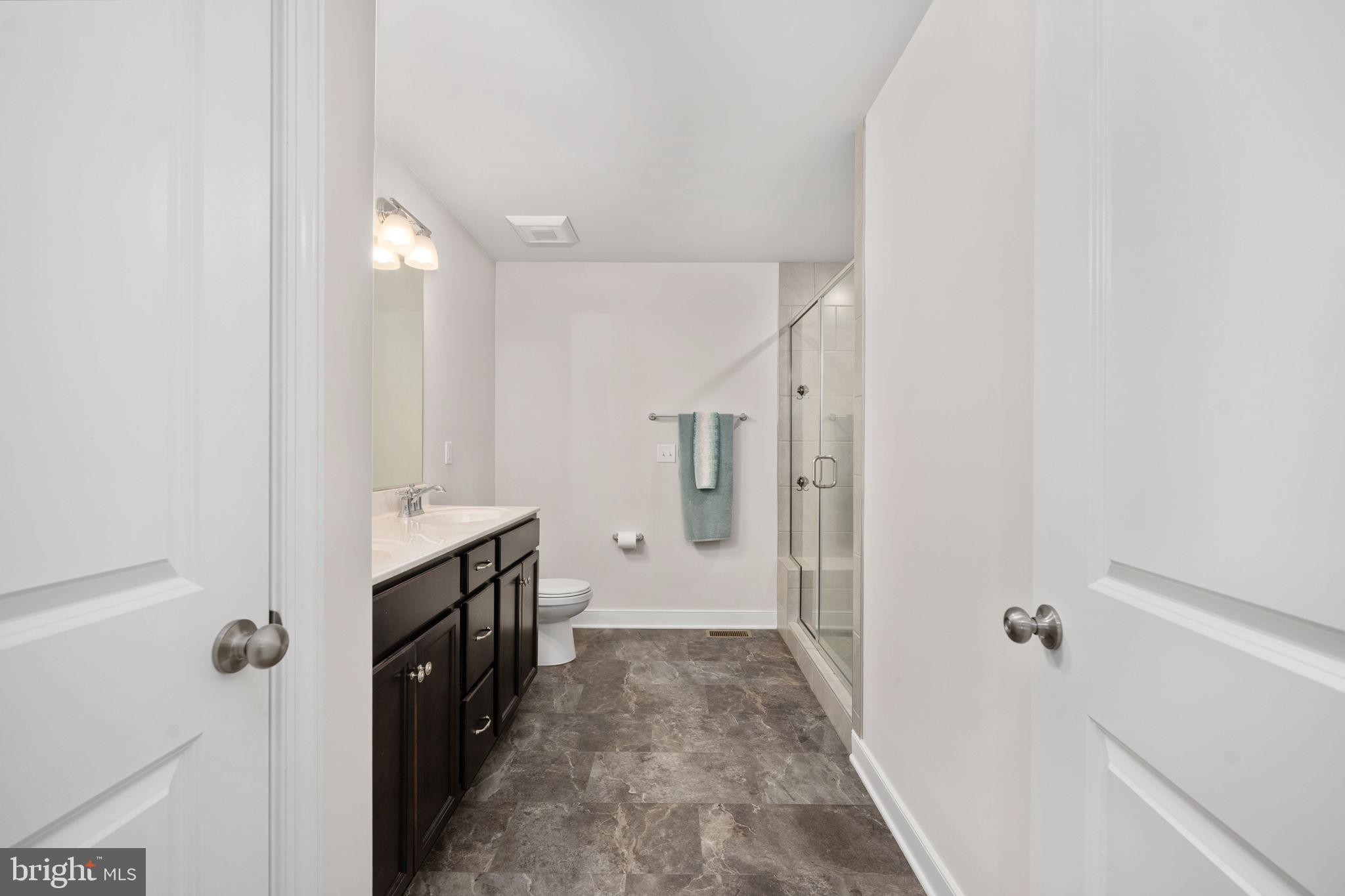 EQUESTRIAN LANDING - Residential