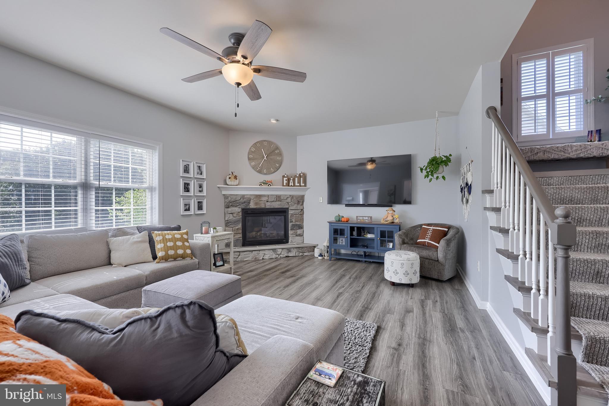COVEY RUN - Residential