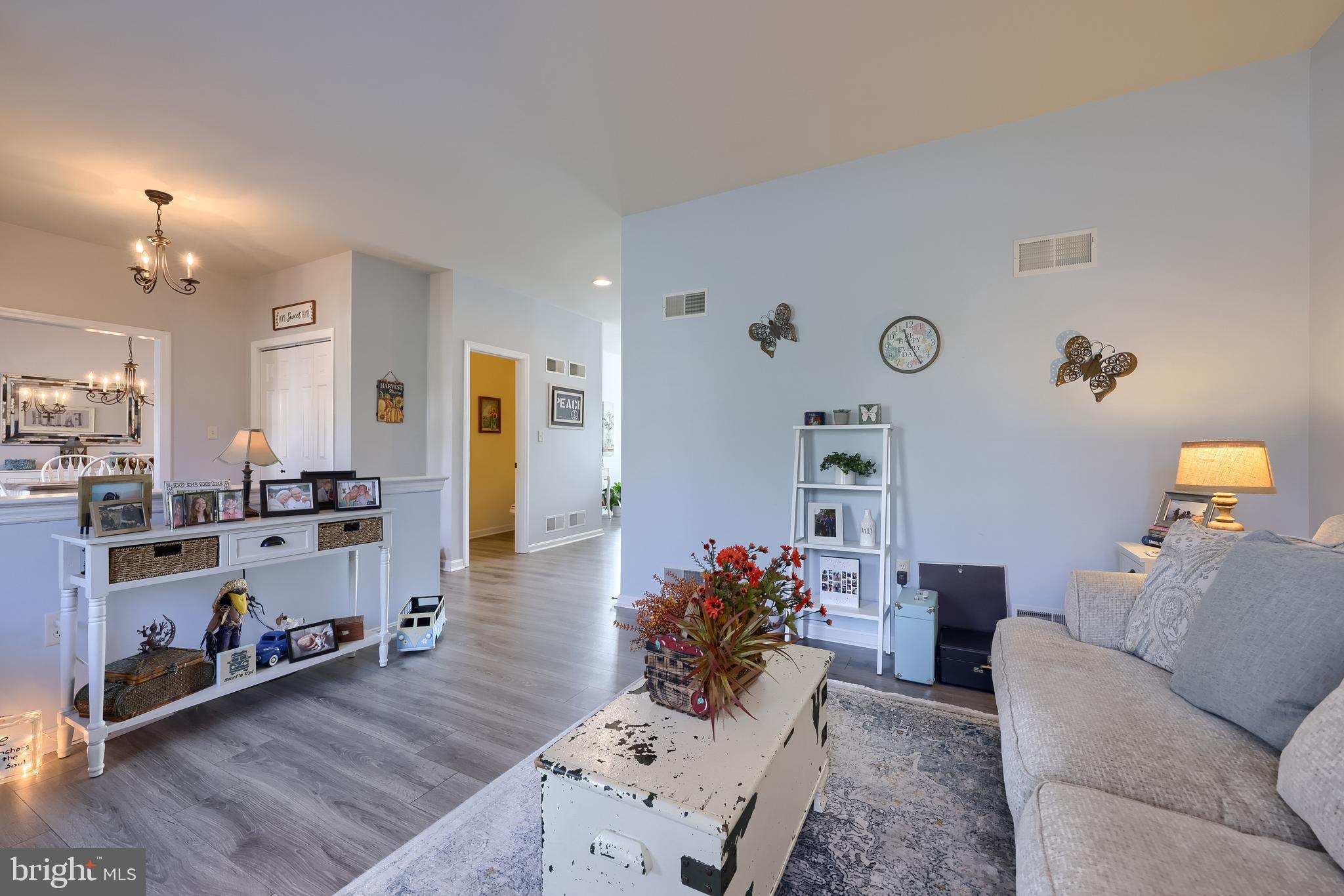 COVEY RUN - Residential