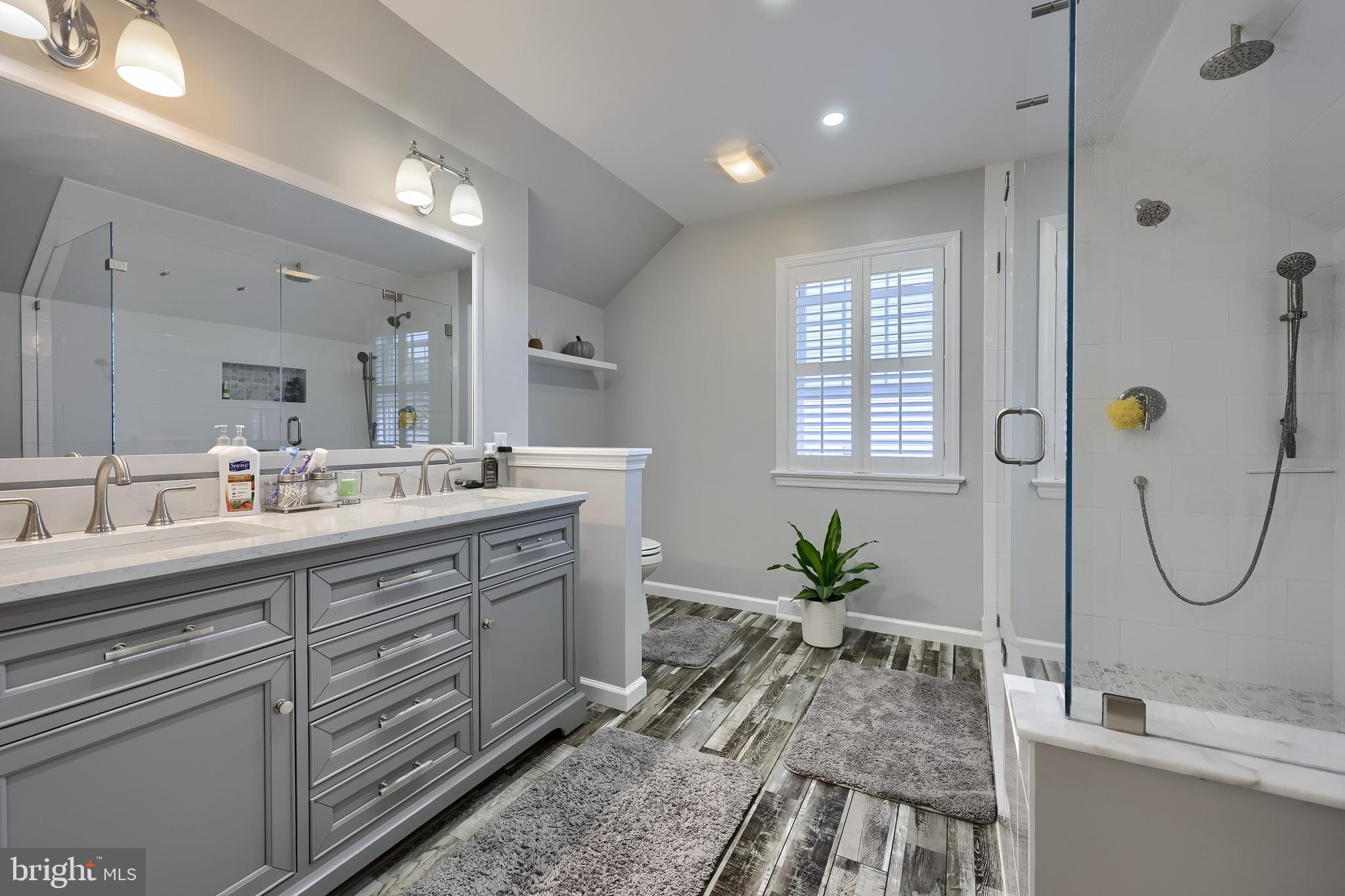 COVEY RUN - Residential