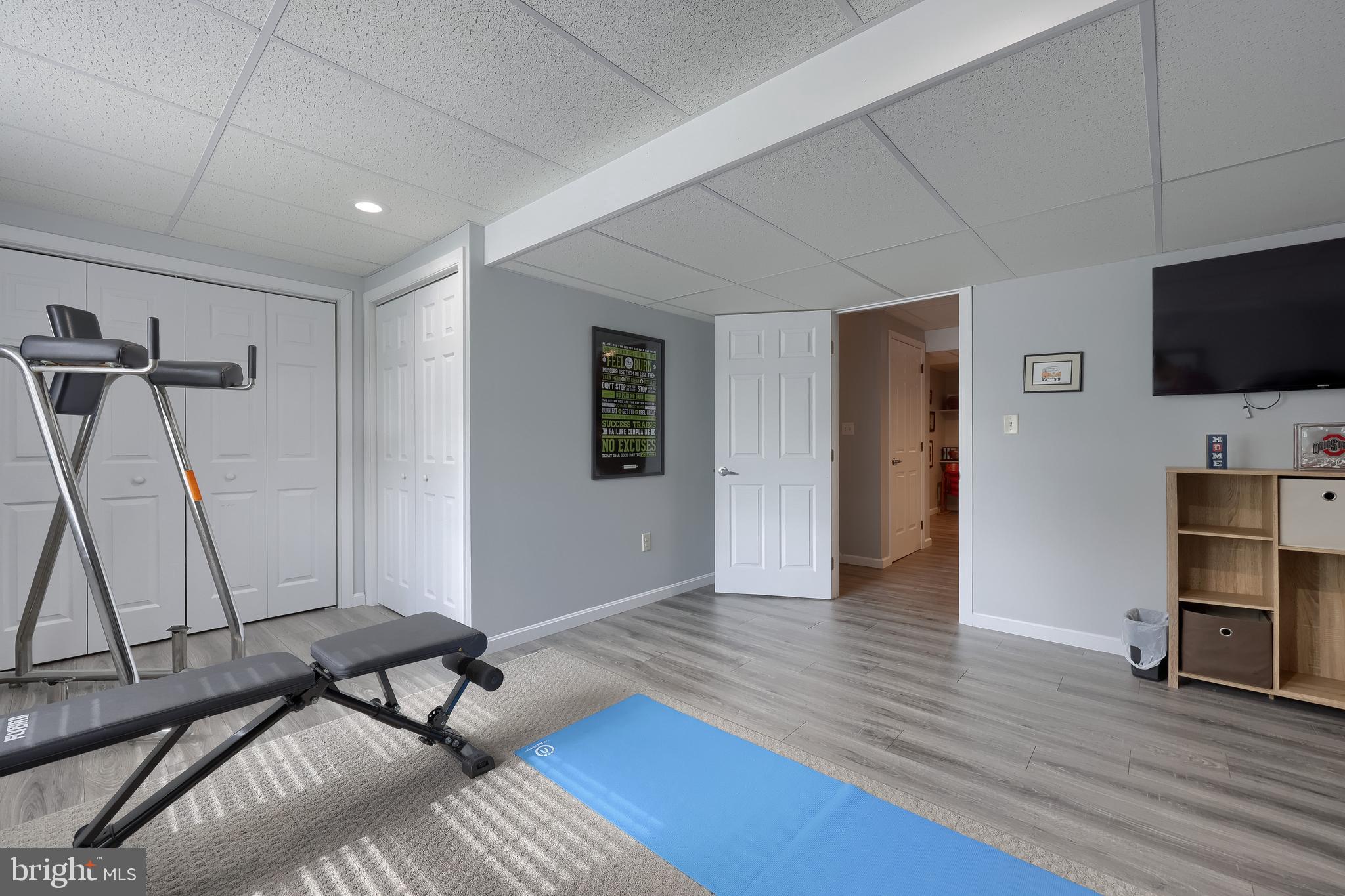 COVEY RUN - Residential