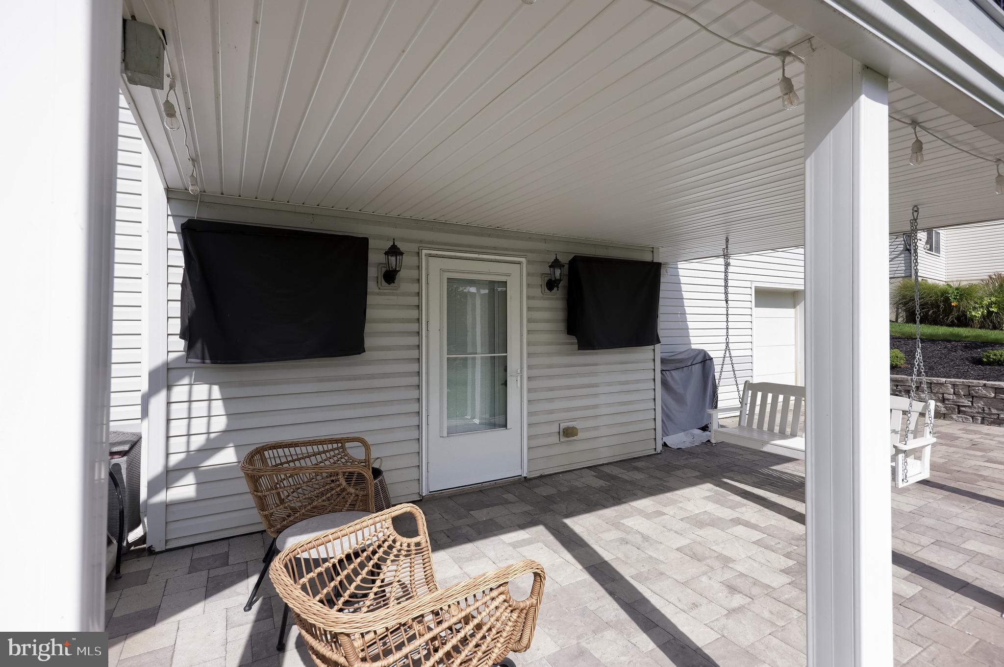 COVEY RUN - Residential