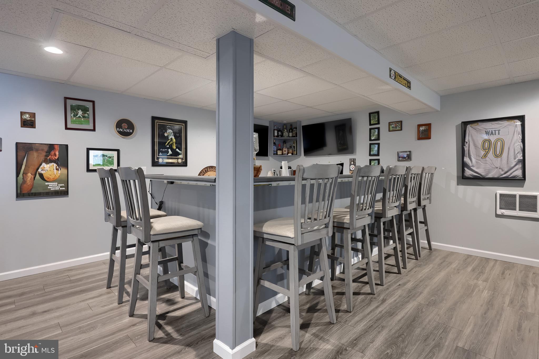 COVEY RUN - Residential