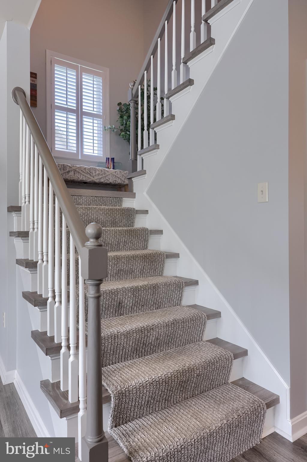 COVEY RUN - Residential